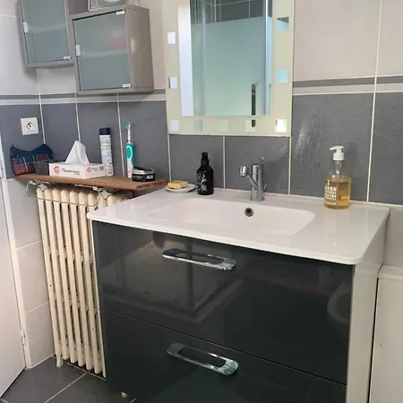 Homestay Cosy A Houilles